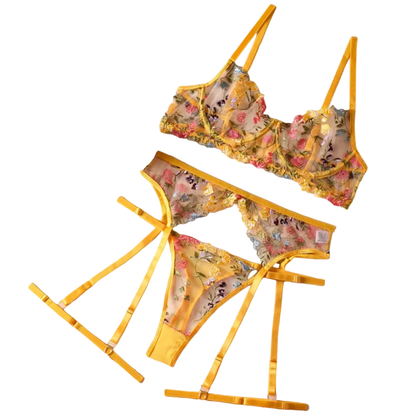 Sexy conjunto de lenceria transparente con encaje 3 partes