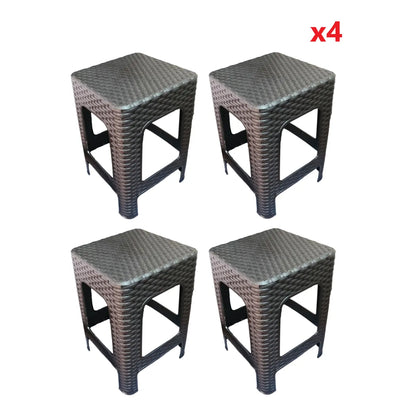 4 sillas de NEGRO TIPO RATAN