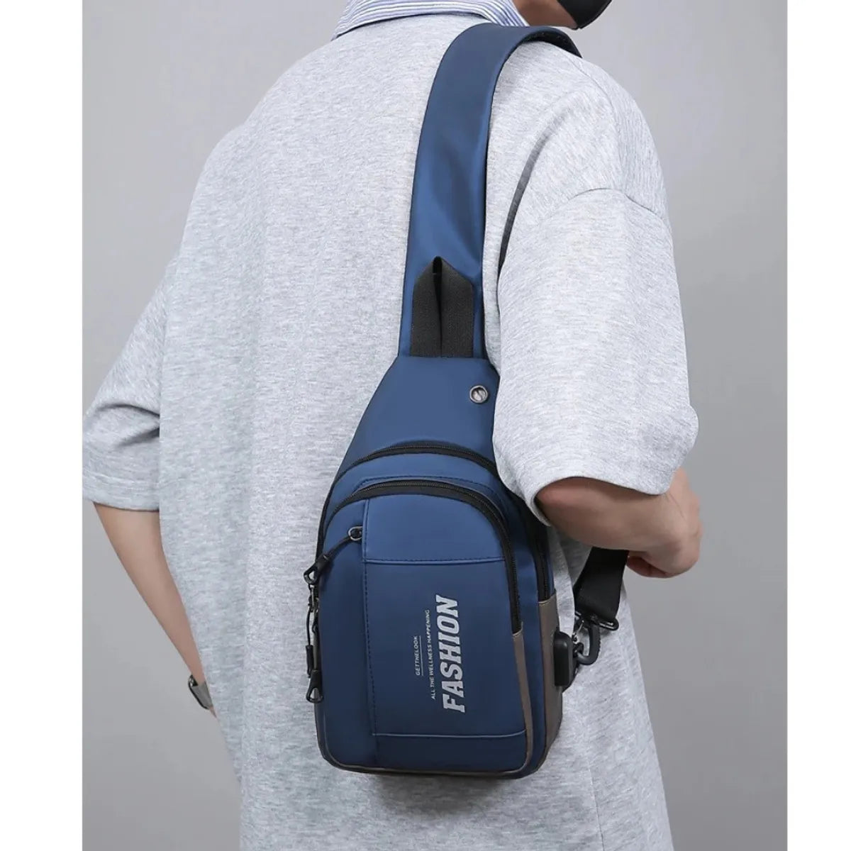 Morral canguro pechera elegante y versátil con entrada y cable USB